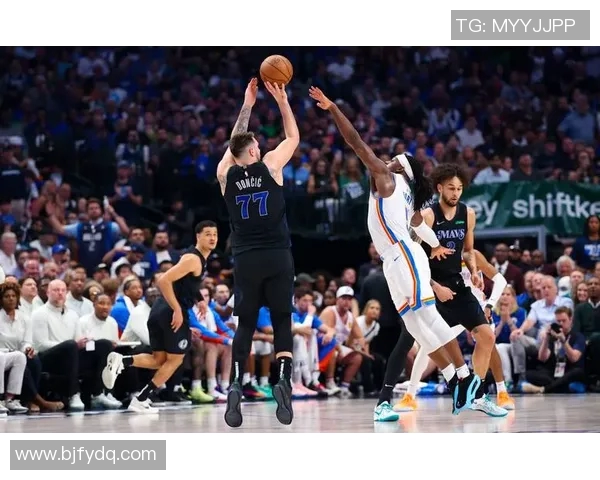 NBA季前赛精彩回顾雷霆对决鹈鹕全场录像分析与亮点总结