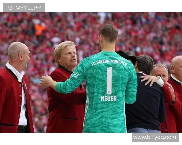 奥利弗卡恩与诺伊尔谁才是德国足球历史上最佳门将的争论与比较