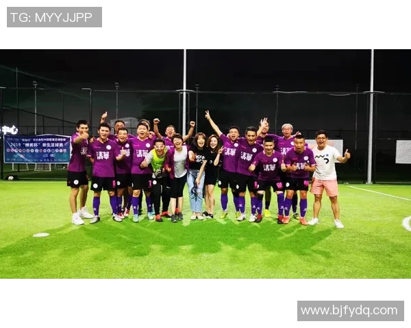 兄弟联合与吉大港的激烈对决展现足球魅力与团队精神的巅峰较量