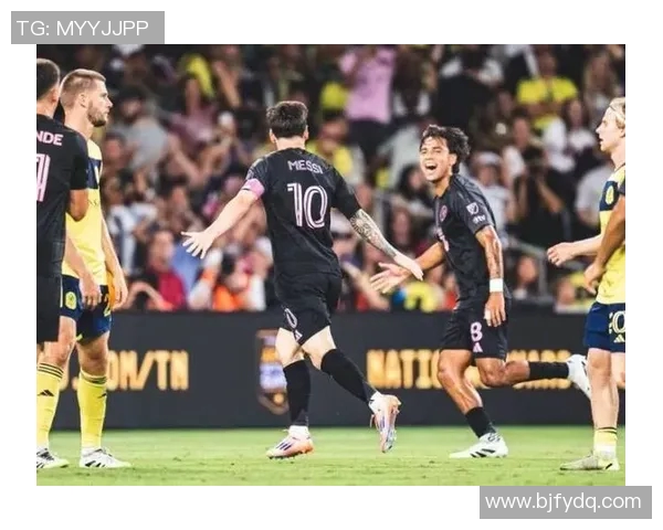 新赛季巴塞罗那豪取5-0胜仗，梅西上演帽子戏法引球迷尖叫欢呼