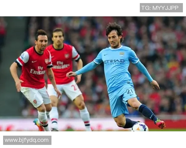 今晚曼城与阿仙奴激战正酣谁能在英超巅峰对决中笑到最后