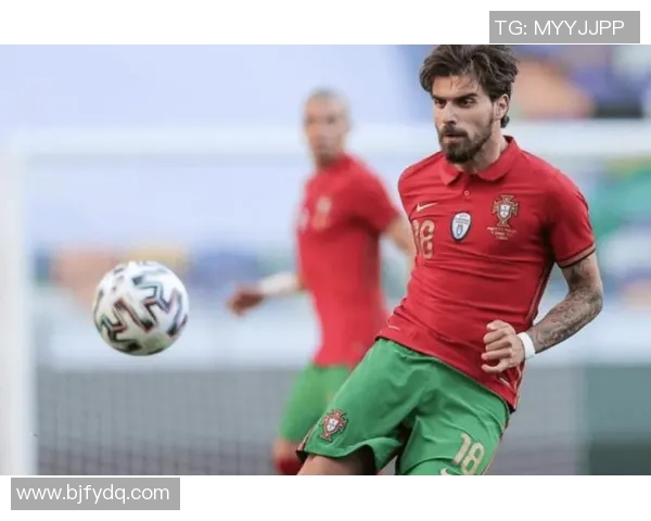 若昂内维斯的足球之路：从青涩小将到顶级中场的华丽蜕变