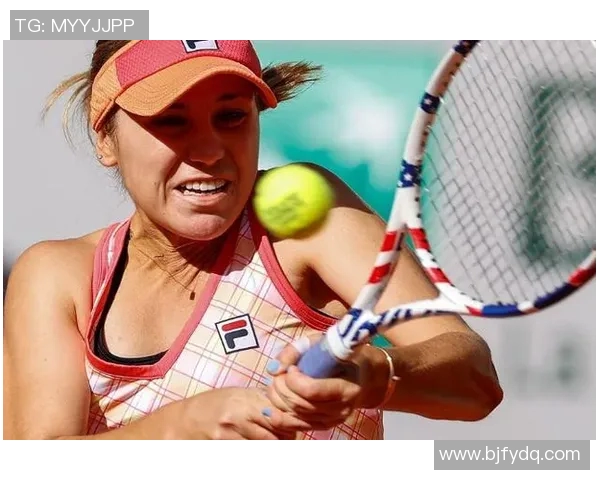 肯宁与柯林斯的精彩对决谁将胜出引发球迷热议